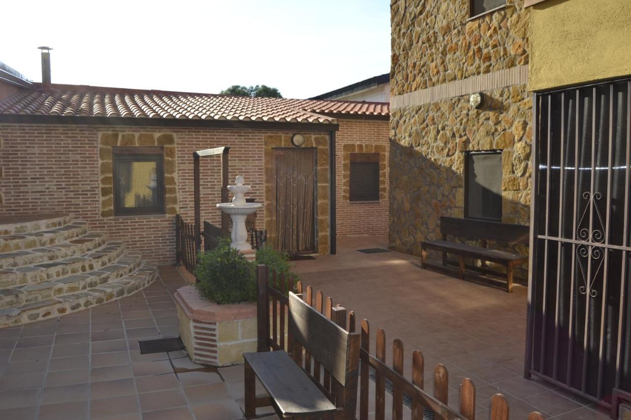 Apartamentos "Casa Rural De Aldea" Aldea del Fresno Extérieur photo